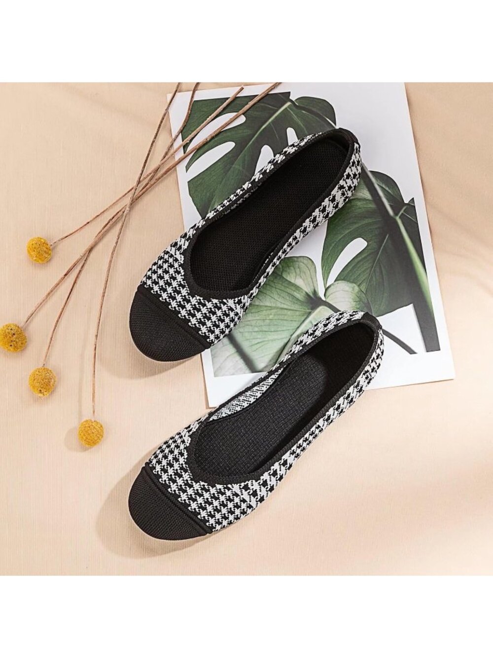 Women’s Black White Ballet Knit Round Toe Slip On Comfort Soft Flat Shoes - Picture 3 of 6